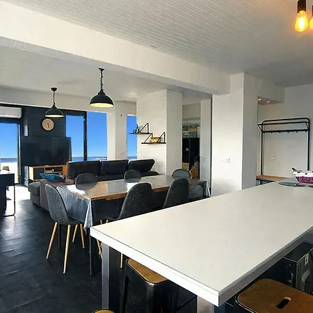 With Terrace In Saint-cyprien Apartman Saint-Cyprien