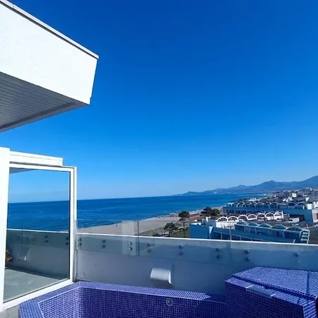 Apartman With Terrace In Saint-cyprien